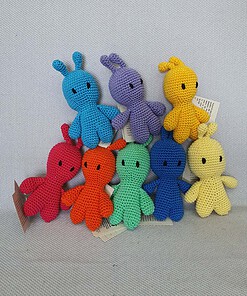 crochet amigurumi alien