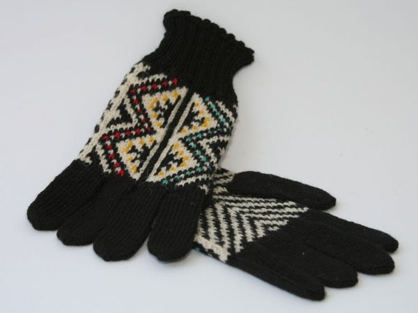 knitted winter gloves