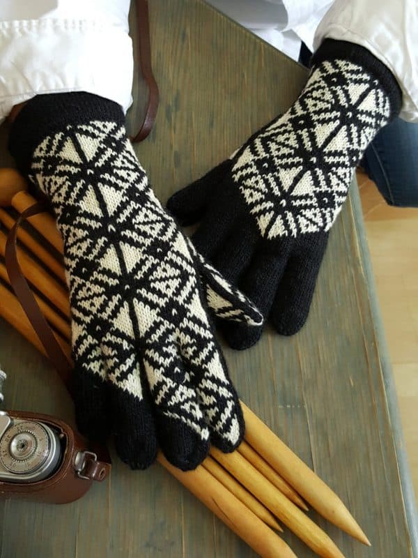 fair trade knitted monochrome gloves