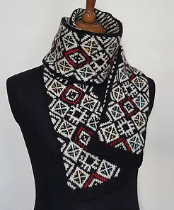 jacquard knit scarf