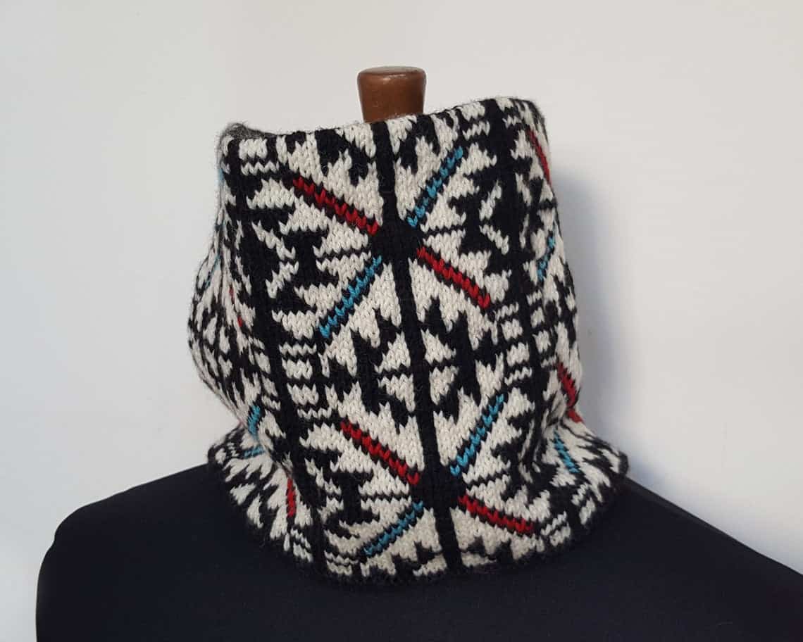 jacquard circle scarf