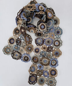 Crocheted scarf (Circles)