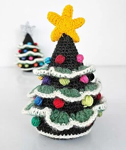 Holiday decor & ornaments